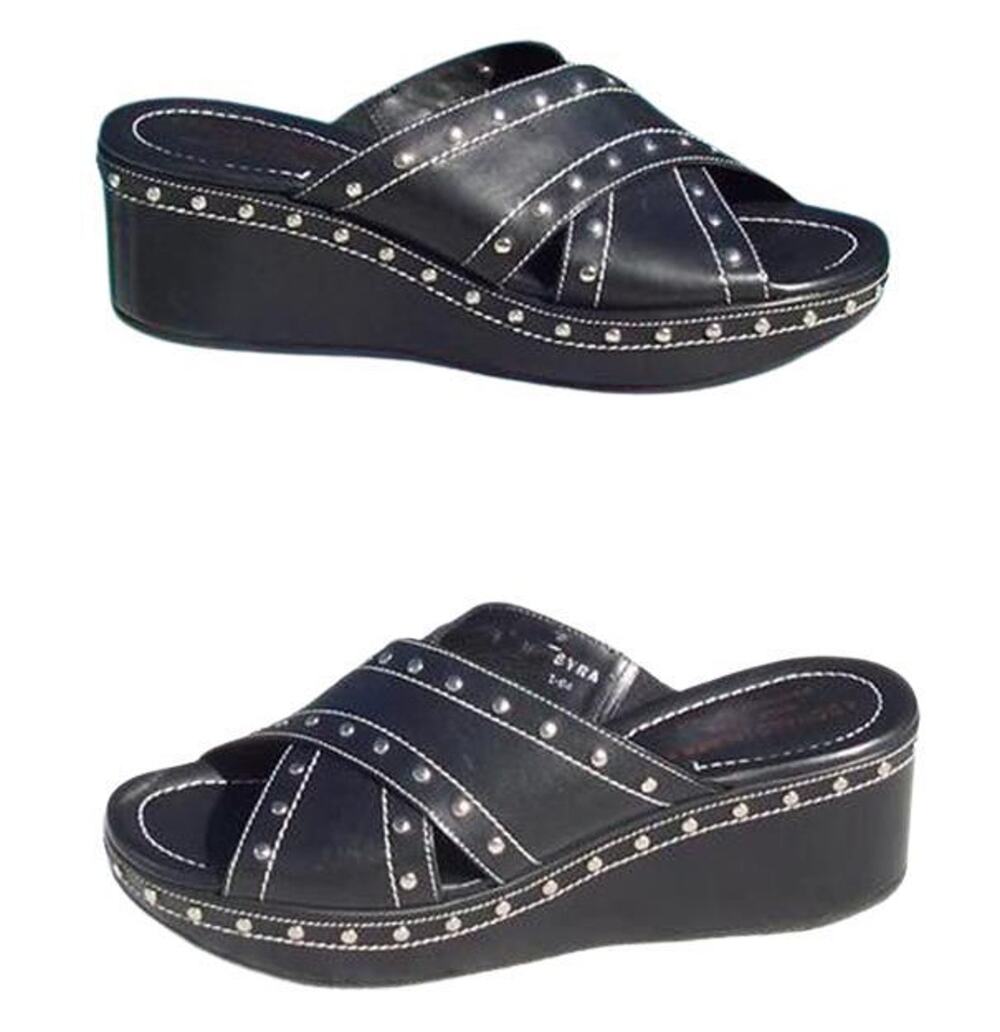 Donald Pliner Black Leather Platform Shoe Stitch Nail Head Embellished NWT $245